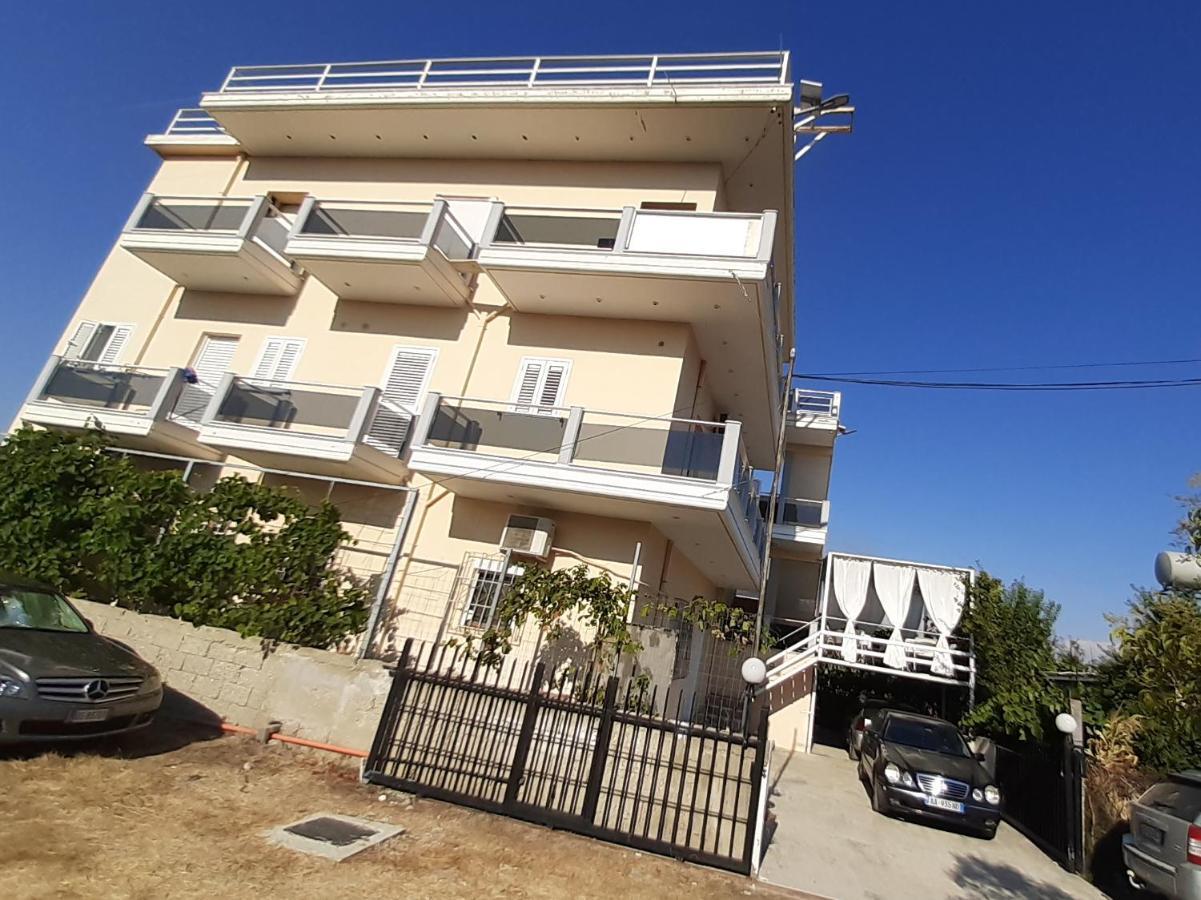 Collaku apartment's Vlorë Esterno foto