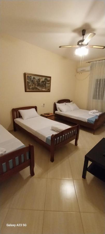 Collaku apartment's Vlorë Esterno foto
