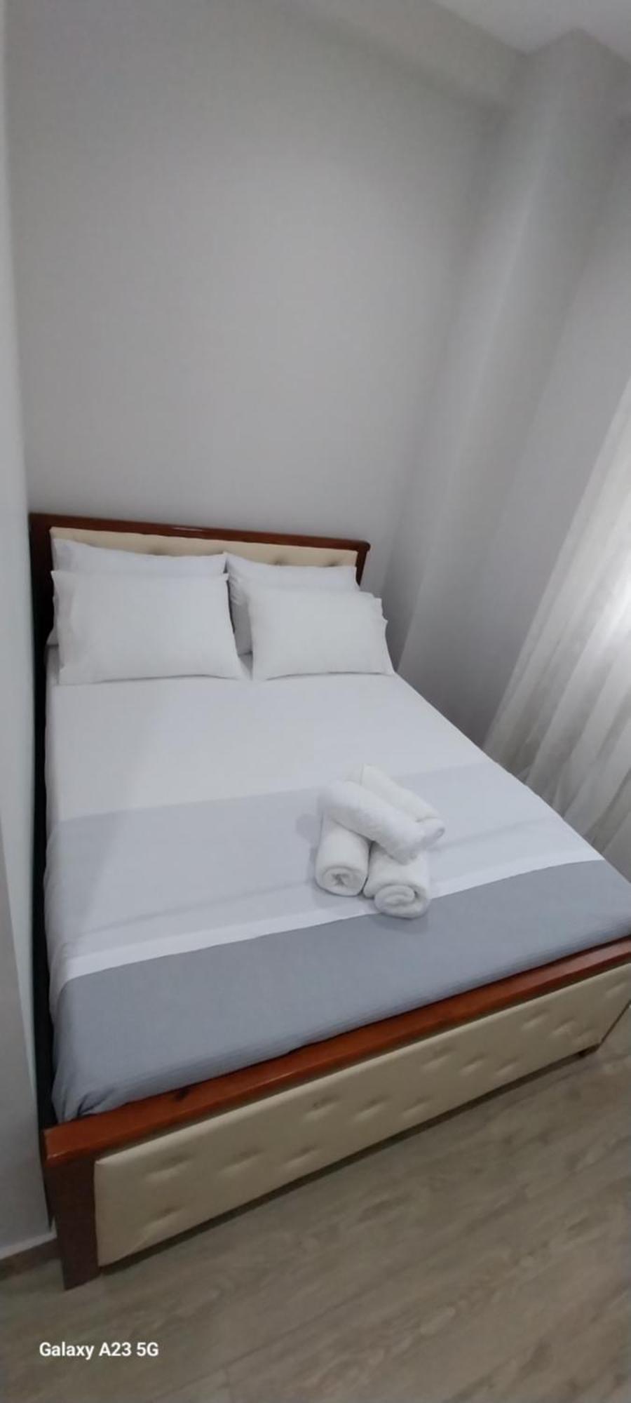 Collaku apartment's Vlorë Esterno foto